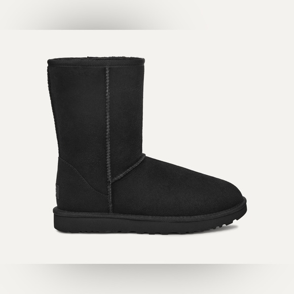 UGG Shoes - Classic Short II
